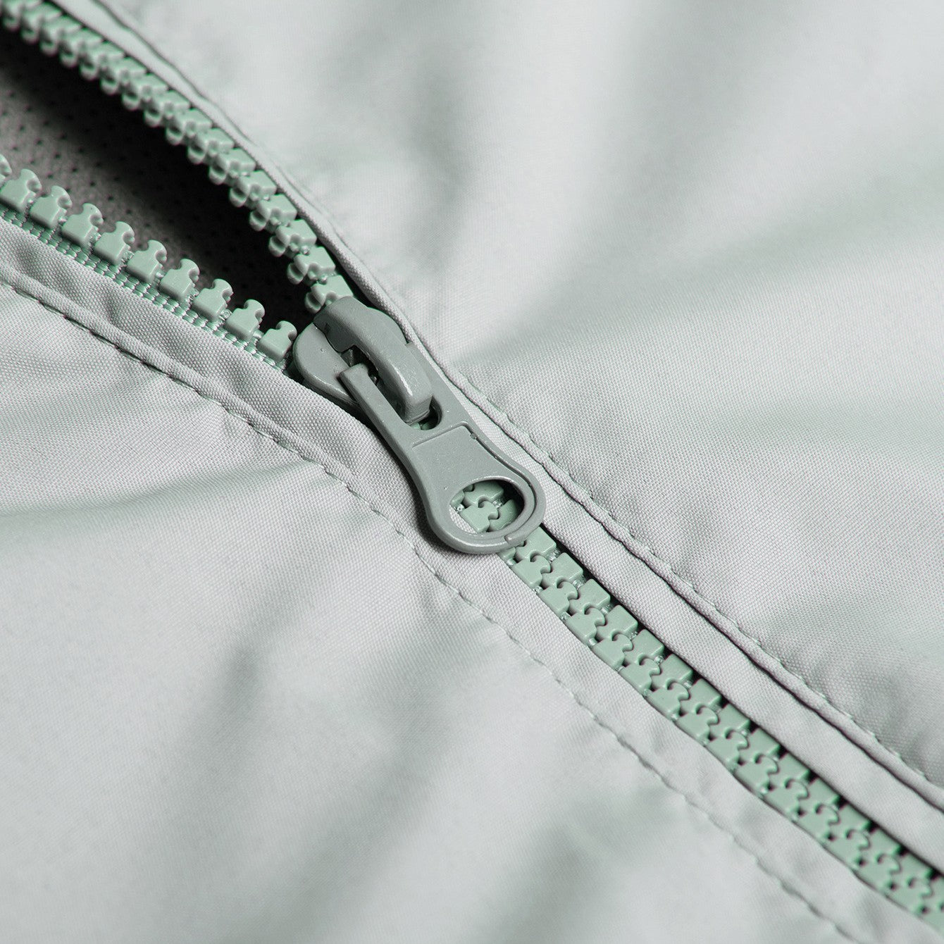 Thin Jacket Hooded Windproof Waterproof Jacket